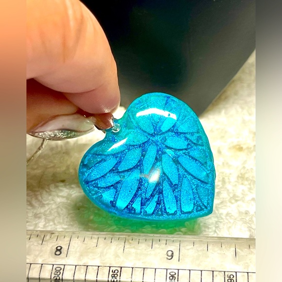 🌸💖cute handmade holographic glitter heart-resin pendant with chain - Picture 1 of 10